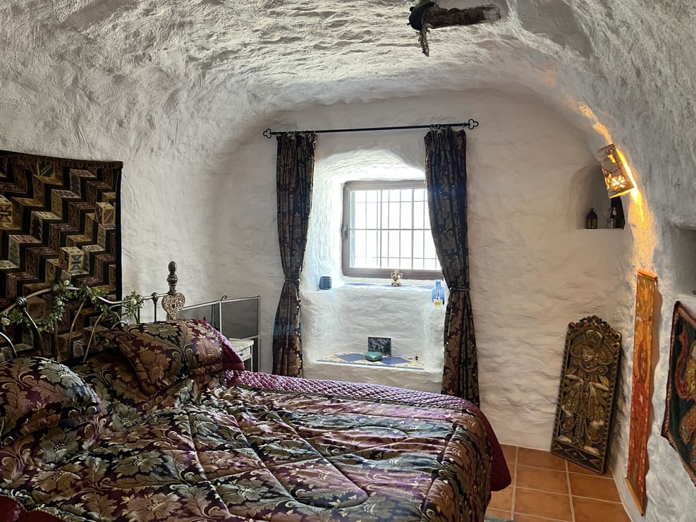 4 chambre Maison Troglodyte à vendre à Cullar avec garage - 175 000 € (Ref: 9860797)
