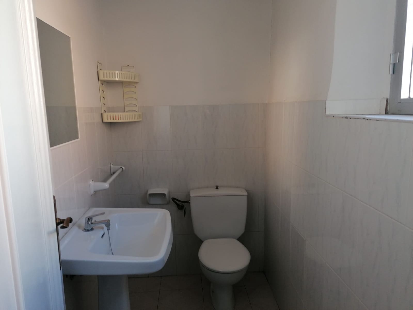 3 bedroom Townhouse for sale in Caniles - € 70,000 (Ref: 9861514)