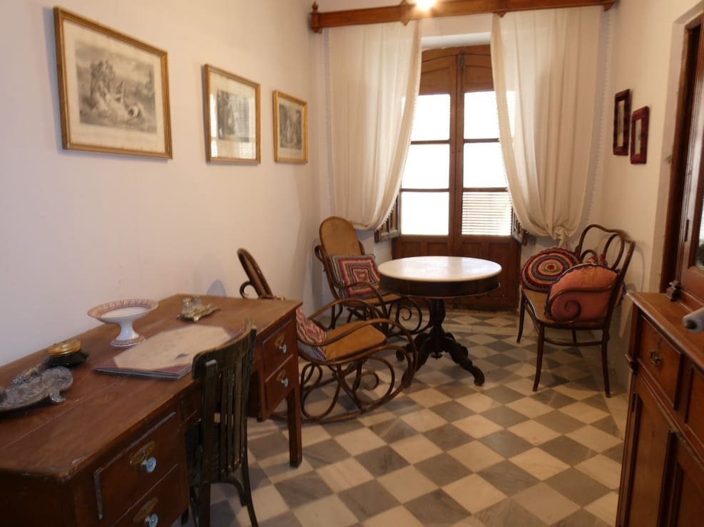 6 Zimmer Haus zu verkaufen in Benamaurel - 120.000 € (Ref: 9891473)