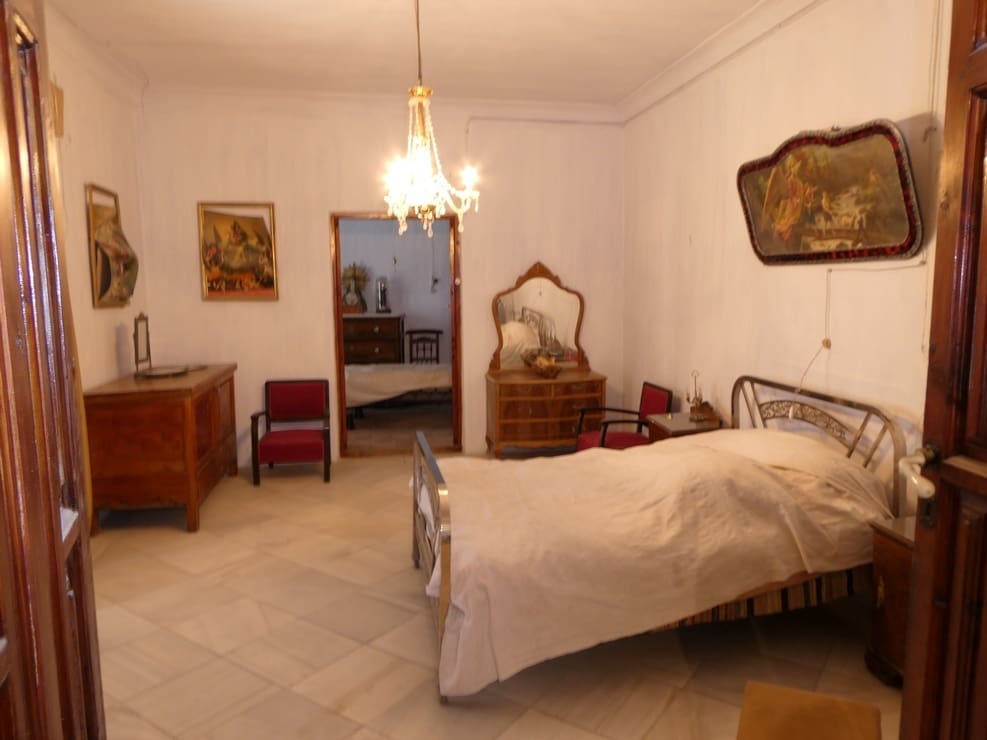 6 Zimmer Haus zu verkaufen in Benamaurel - 120.000 € (Ref: 9891473)