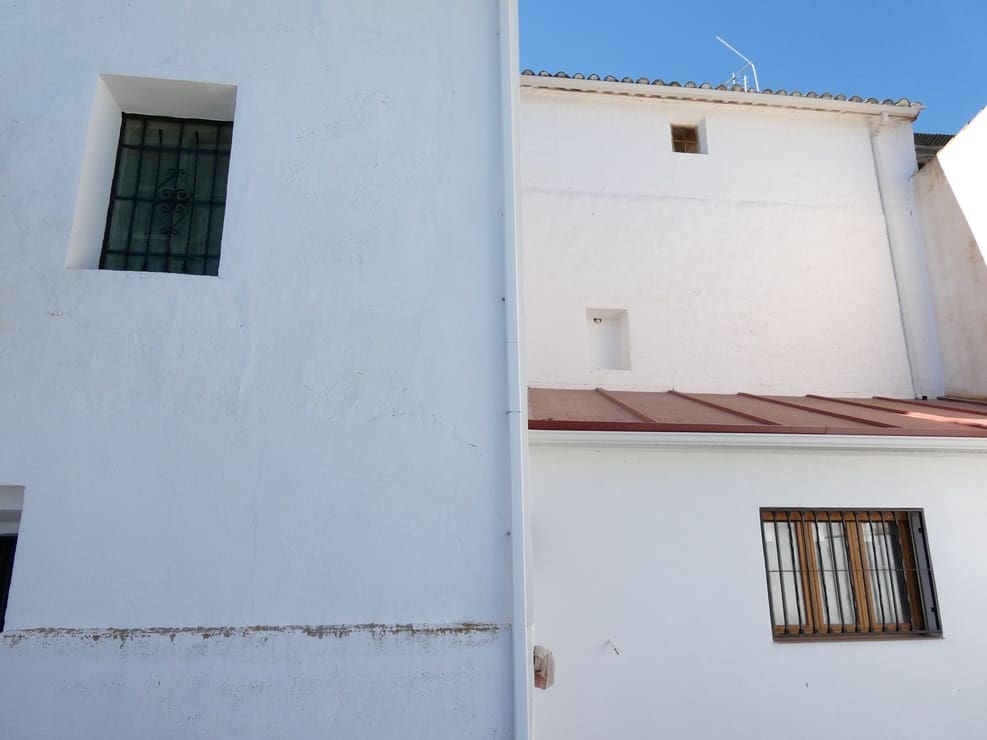 6 Zimmer Haus zu verkaufen in Benamaurel - 120.000 € (Ref: 9891473)