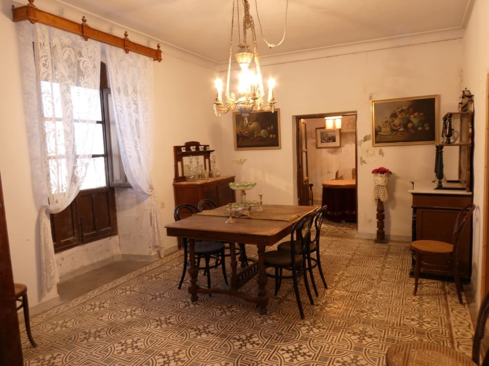 6 Zimmer Haus zu verkaufen in Benamaurel - 120.000 € (Ref: 9891473)