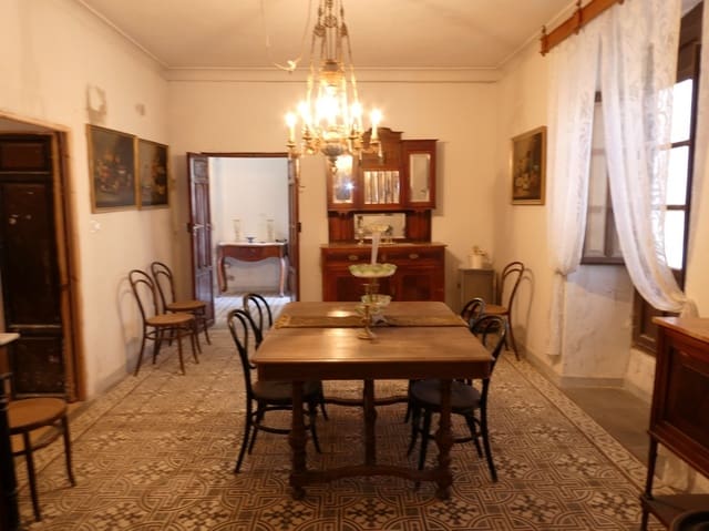 6 Zimmer Haus zu verkaufen in Benamaurel - 120.000 € (Ref: 9891473)