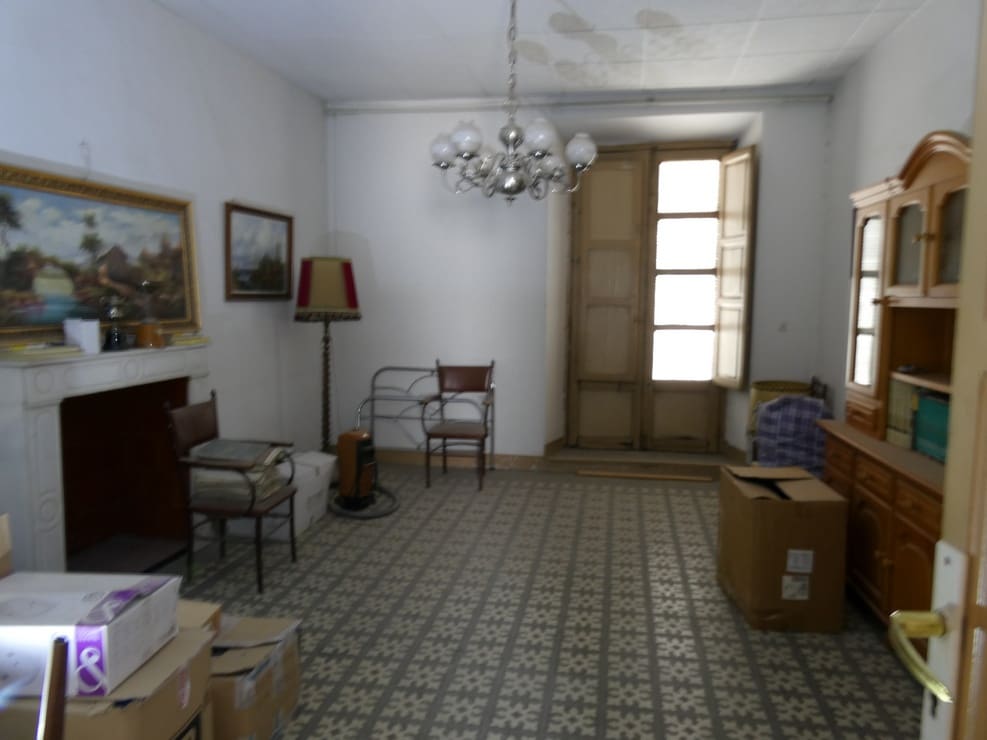 Casa en Baza en venta con garaje - 160.000 € (Ref: 9897237)