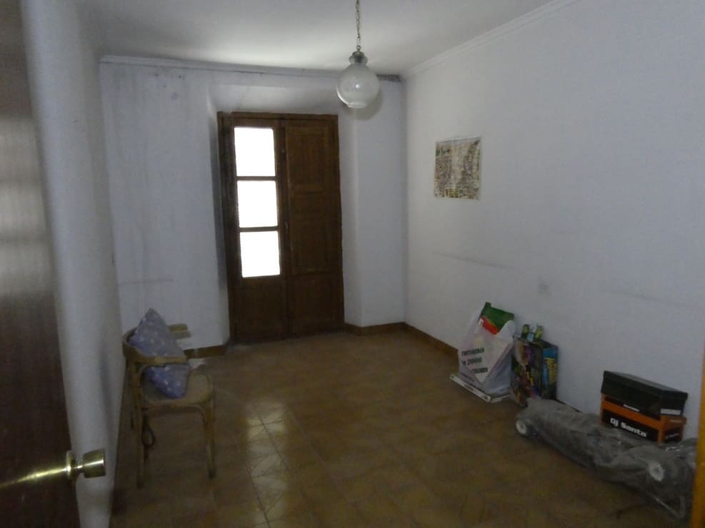 Casa en Baza en venta con garaje - 160.000 € (Ref: 9897237)