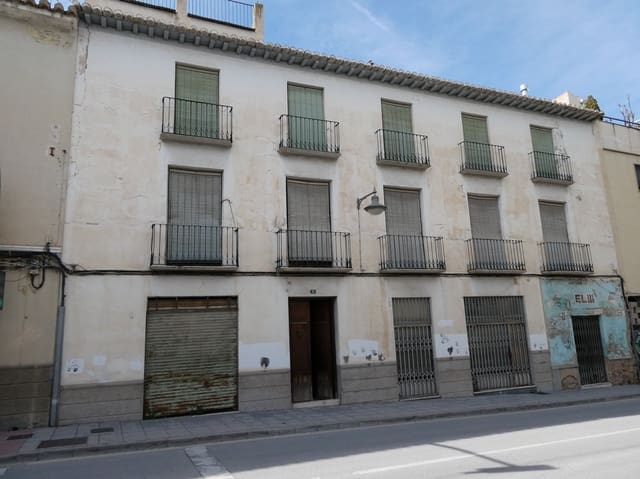 Casa en Baza en venta con garaje - 160.000 € (Ref: 9897237)