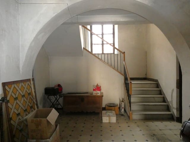Casa en Baza en venta con garaje - 160.000 € (Ref: 9897237)