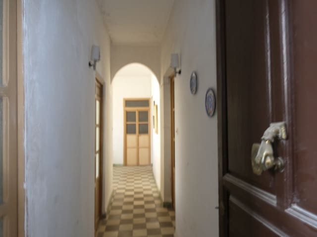 Casa en Baza en venta con garaje - 160.000 € (Ref: 9897237)