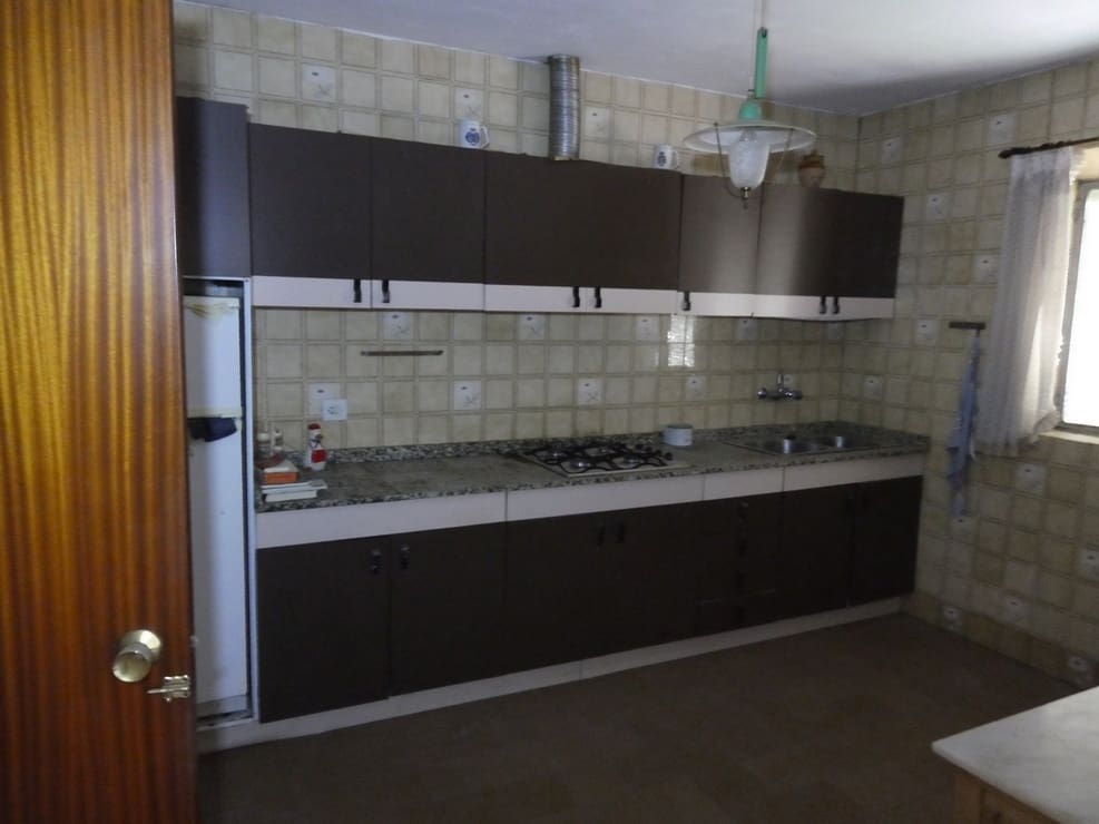 Casa en Baza en venta con garaje - 160.000 € (Ref: 9897237)