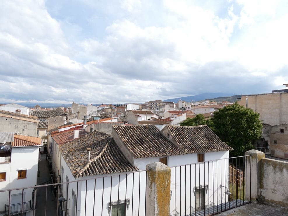 Casa en Baza en venta con garaje - 160.000 € (Ref: 9897237)
