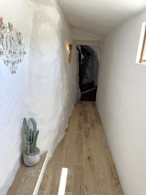 6 bedroom Commercial for sale in La Alqueria - € 205,000 (Ref: 9908780)