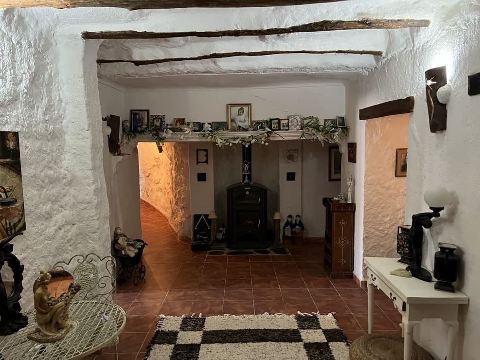 6 bedroom Commercial for sale in La Alqueria - € 205,000 (Ref: 9908780)