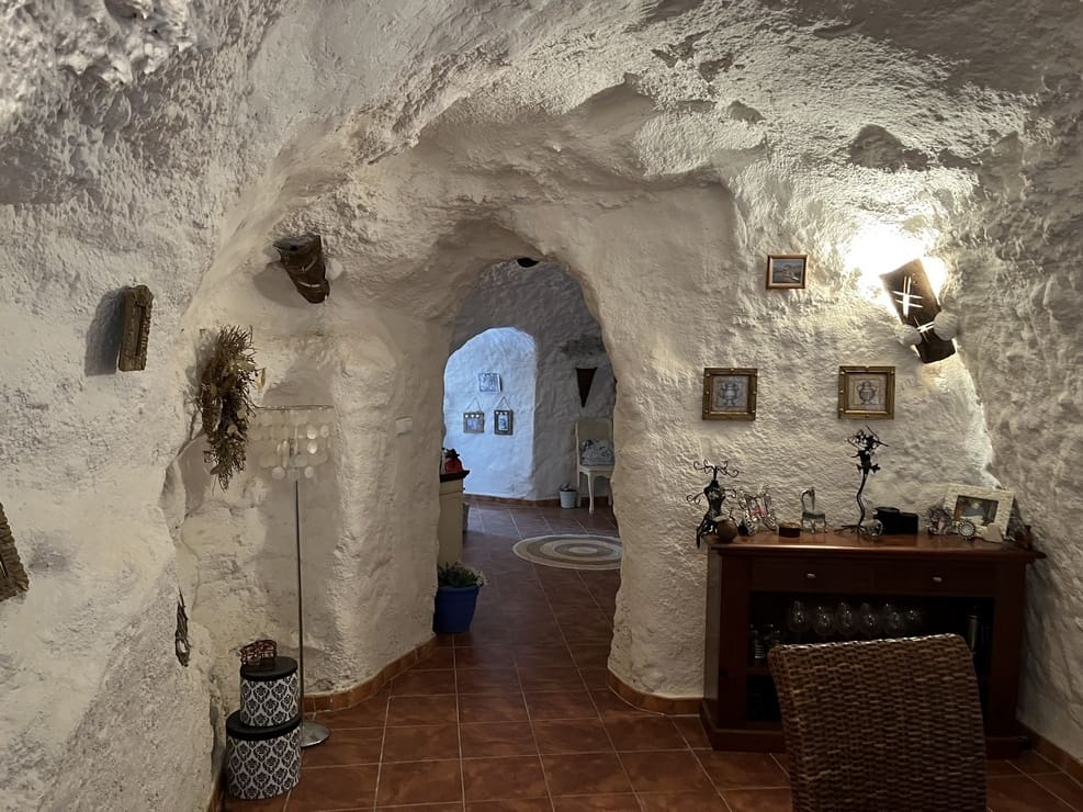 6 bedroom Commercial for sale in La Alqueria - € 205,000 (Ref: 9908780)