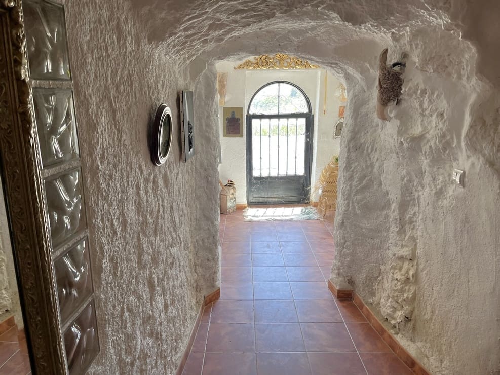 6 bedroom Commercial for sale in La Alqueria - € 205,000 (Ref: 9908780)