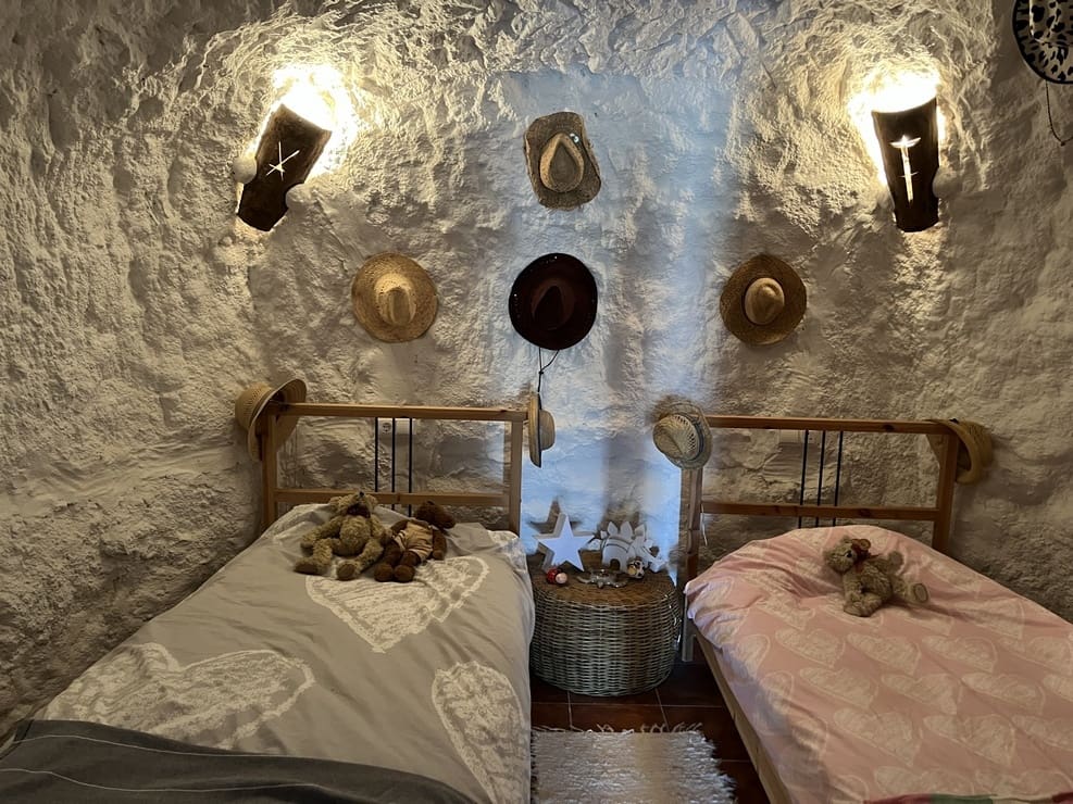 6 bedroom Commercial for sale in La Alqueria - € 205,000 (Ref: 9908780)