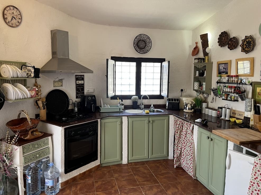 6 bedroom Commercial for sale in La Alqueria - € 205,000 (Ref: 9908780)