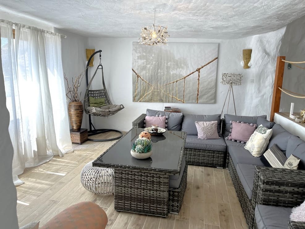 6 bedroom Commercial for sale in La Alqueria - € 205,000 (Ref: 9908780)