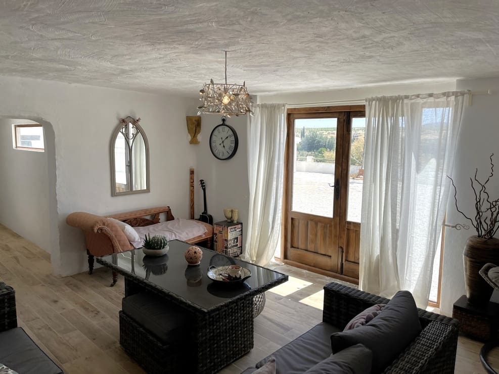 6 bedroom Commercial for sale in La Alqueria - € 205,000 (Ref: 9908780)