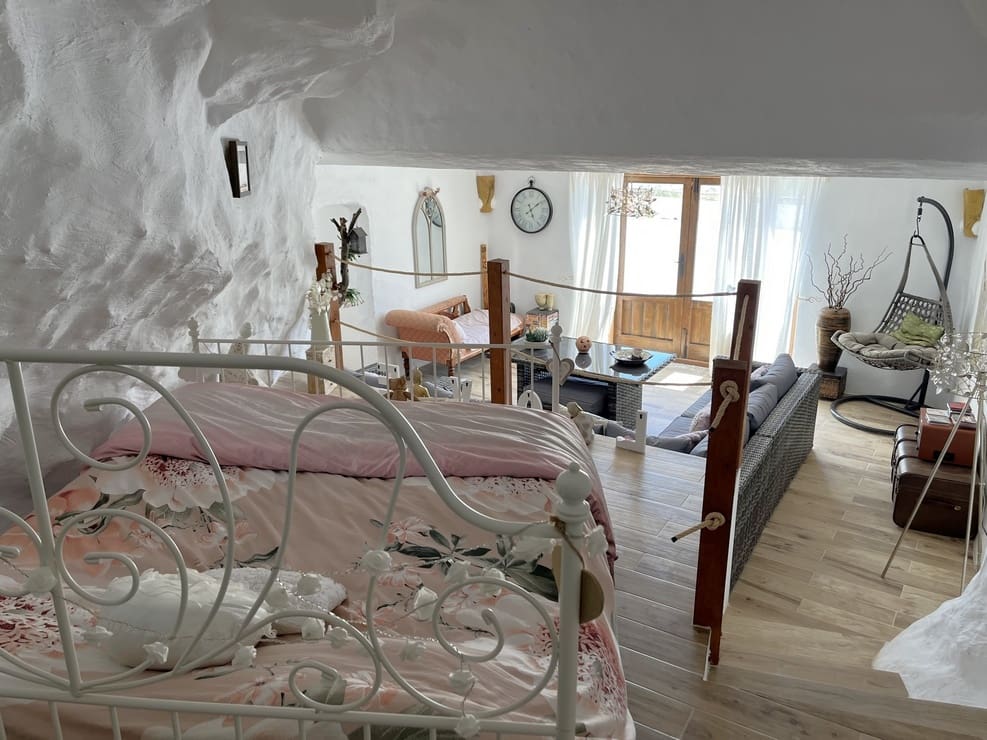 6 bedroom Commercial for sale in La Alqueria - € 205,000 (Ref: 9908780)