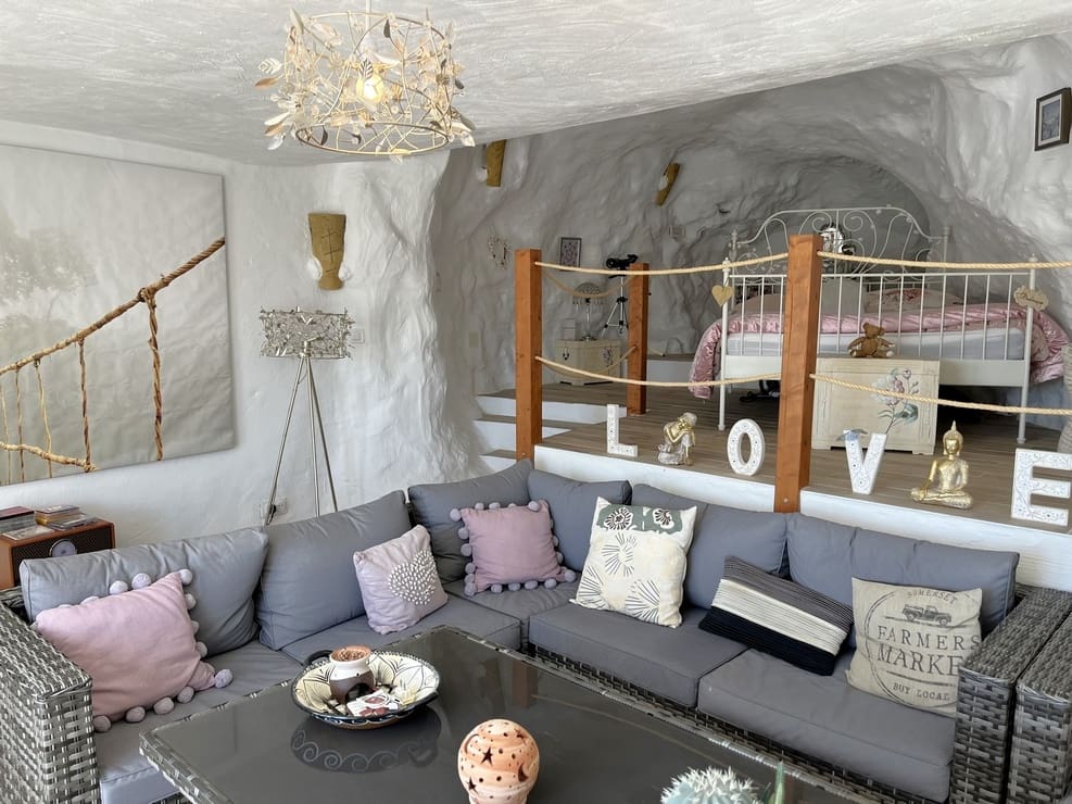 6 bedroom Commercial for sale in La Alqueria - € 205,000 (Ref: 9908780)