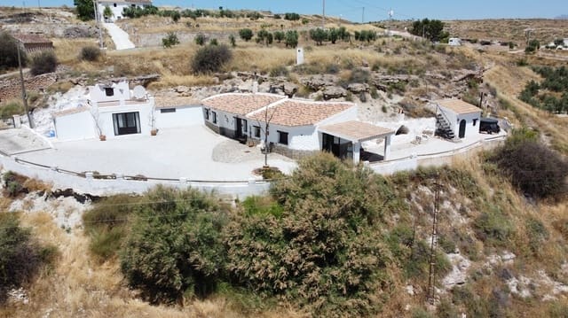 6 bedroom Commercial for sale in La Alqueria, Galera - € 205,000 (Ref: 9908780)