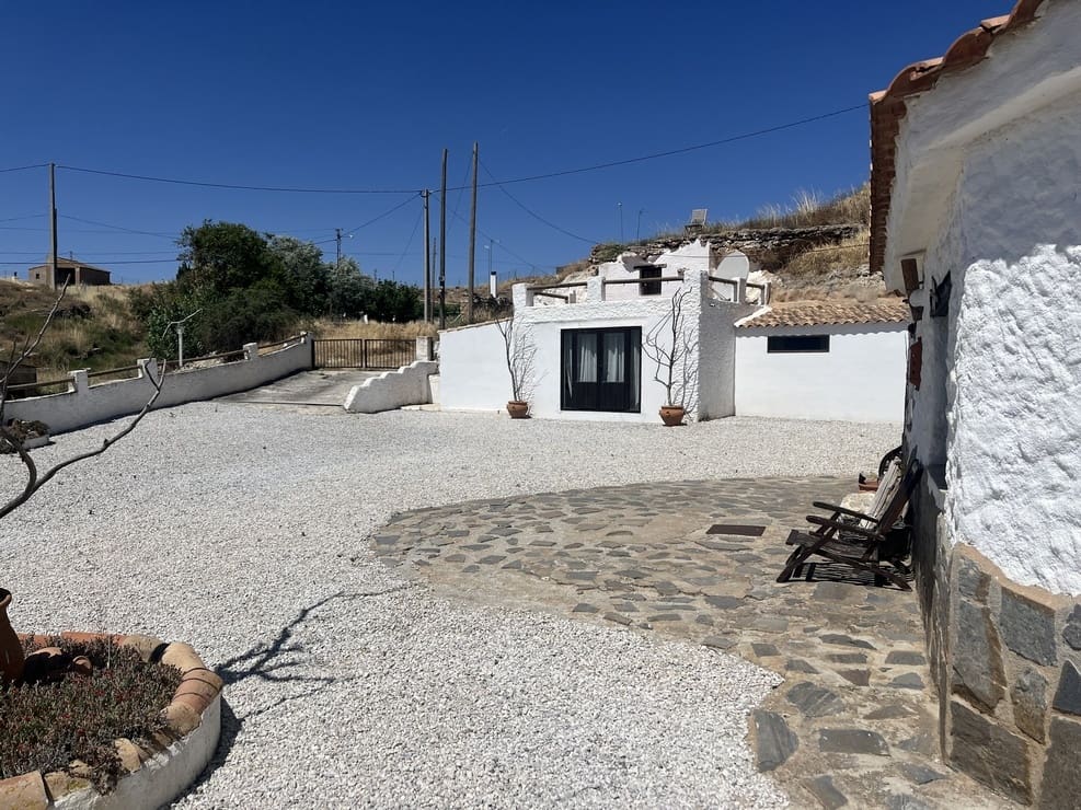 6 bedroom Finca/Country House for sale in La Alqueria - € 189,999 (Ref: 9908780)