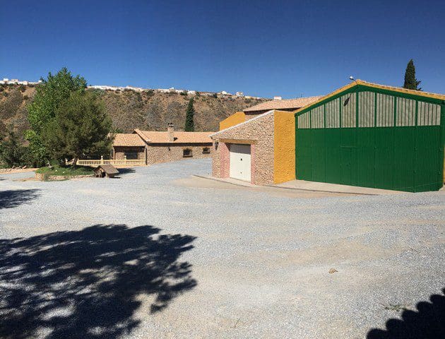 6 bedroom Finca/Country House for sale in Gor with pool - € 425,000 (Ref: 9911532)