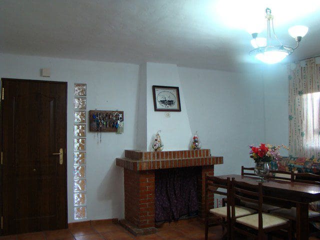 6 bedroom Finca/Country House for sale in Gor with pool - € 425,000 (Ref: 9911532)