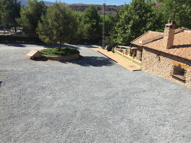 6 bedroom Finca/Country House for sale in Gor with pool - € 425,000 (Ref: 9911532)