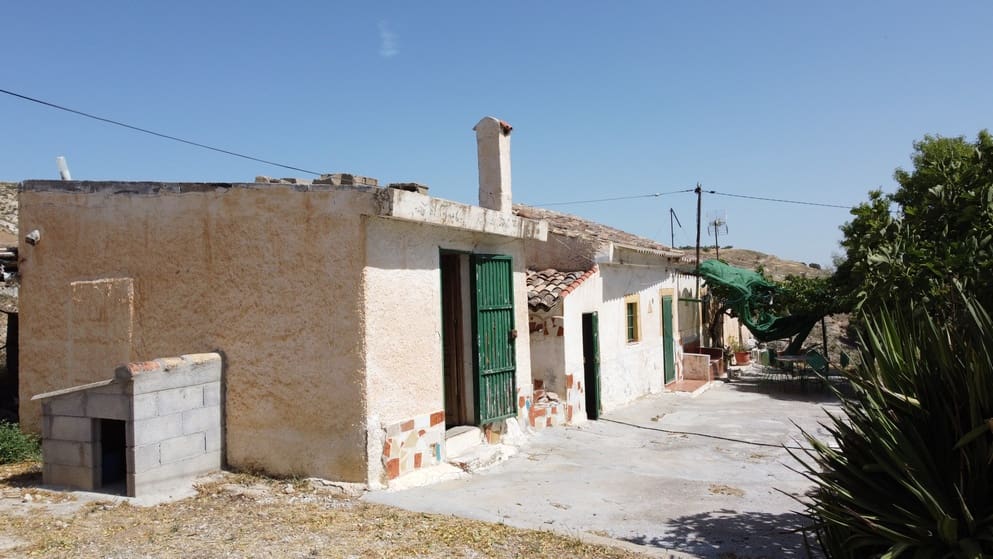 3 sypialnia Finka/Dom wiejski na sprzedaż w Baza - 128 000 € (Ref: 9927835)