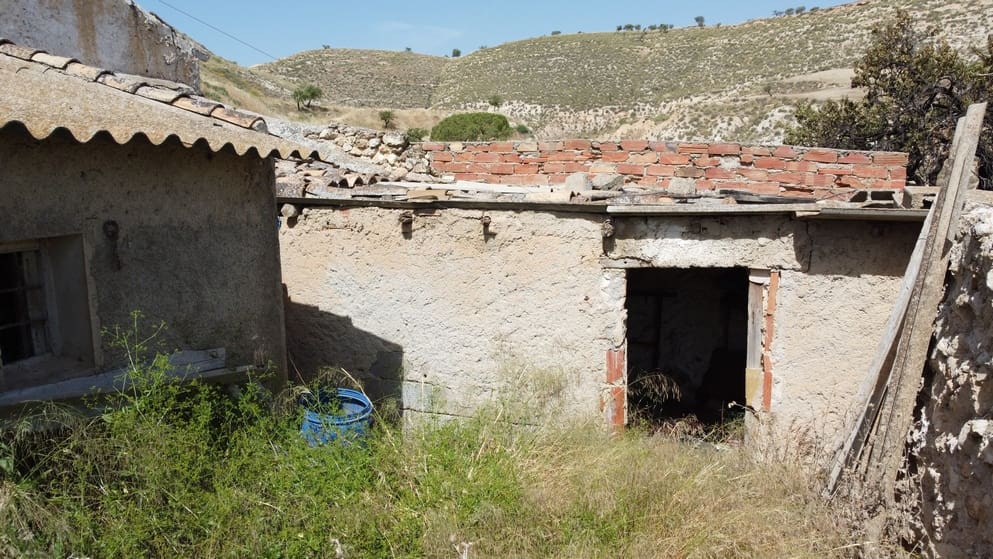 3 sypialnia Finka/Dom wiejski na sprzedaż w Baza - 128 000 € (Ref: 9927835)
