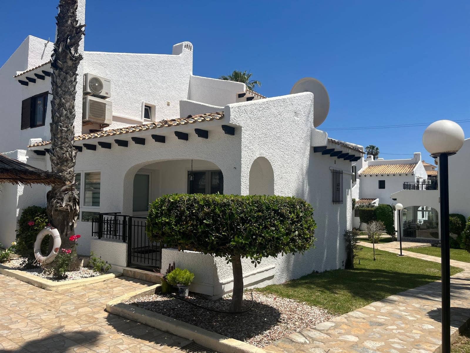 2 chambre Villa/Maison Mitoyenne à vendre à Cabo Roig avec piscine garage - 259 000 € (Ref: 8988913)