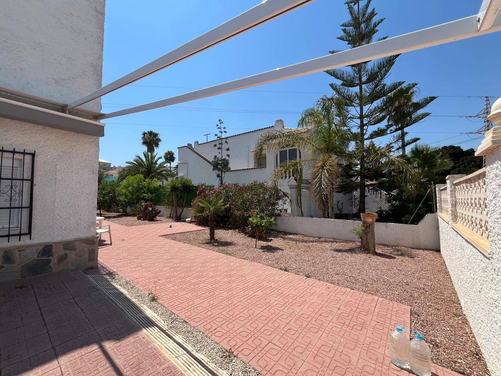 3 soveværelse Villa til salg i Blue Lagoon med swimmingpool garage - € 359.000 (Ref: 9101662)