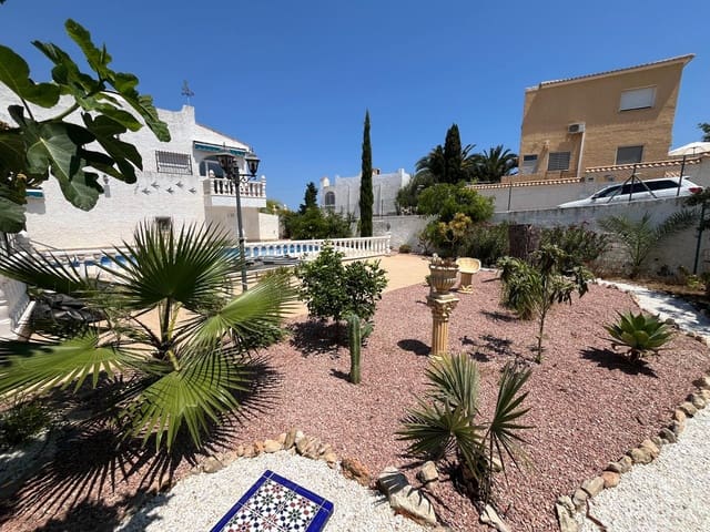 3 bedroom Villa for sale in Blue Lagoon with pool garage - € 359,000 (Ref: 9101662)