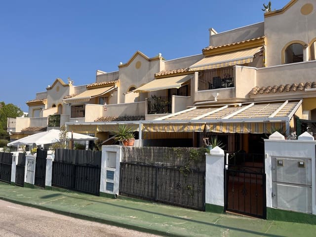 3 soverom Rekkehus til salgs i El Chaparral - La Siesta - La Torreta, Torrevieja med svømmebasseng - € 199 900 (Ref: 9191772)