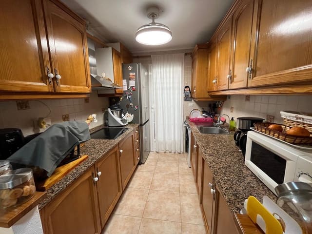 3 soverom Rekkehus til salgs i El Chaparral - La Siesta - La Torreta, Torrevieja med svømmebasseng - € 199 900 (Ref: 9191772)