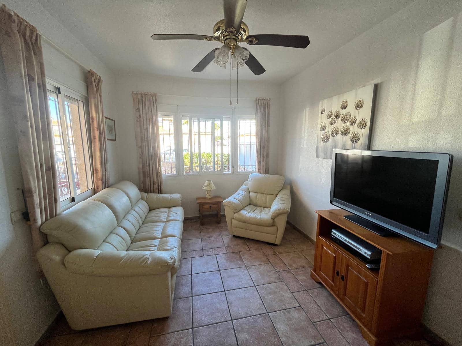 3 sypialnia Willa na sprzedaż w Playa Flamenca z basenem garażem - 237 000 € (Ref: 9628413)