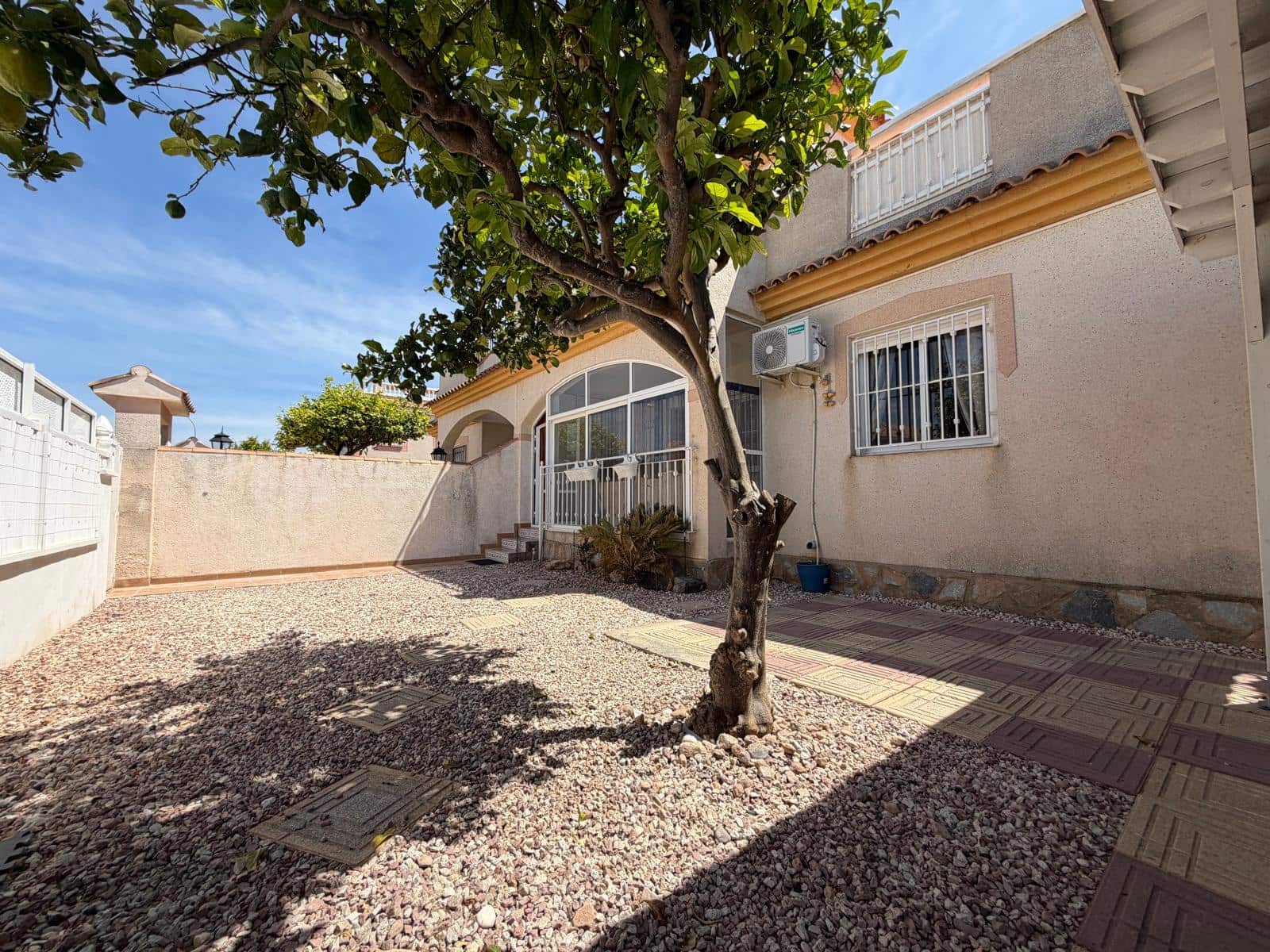 3 bedroom Terraced Villa for sale in Playa Flamenca with pool garage - € 209,000 (Ref: 9823204)