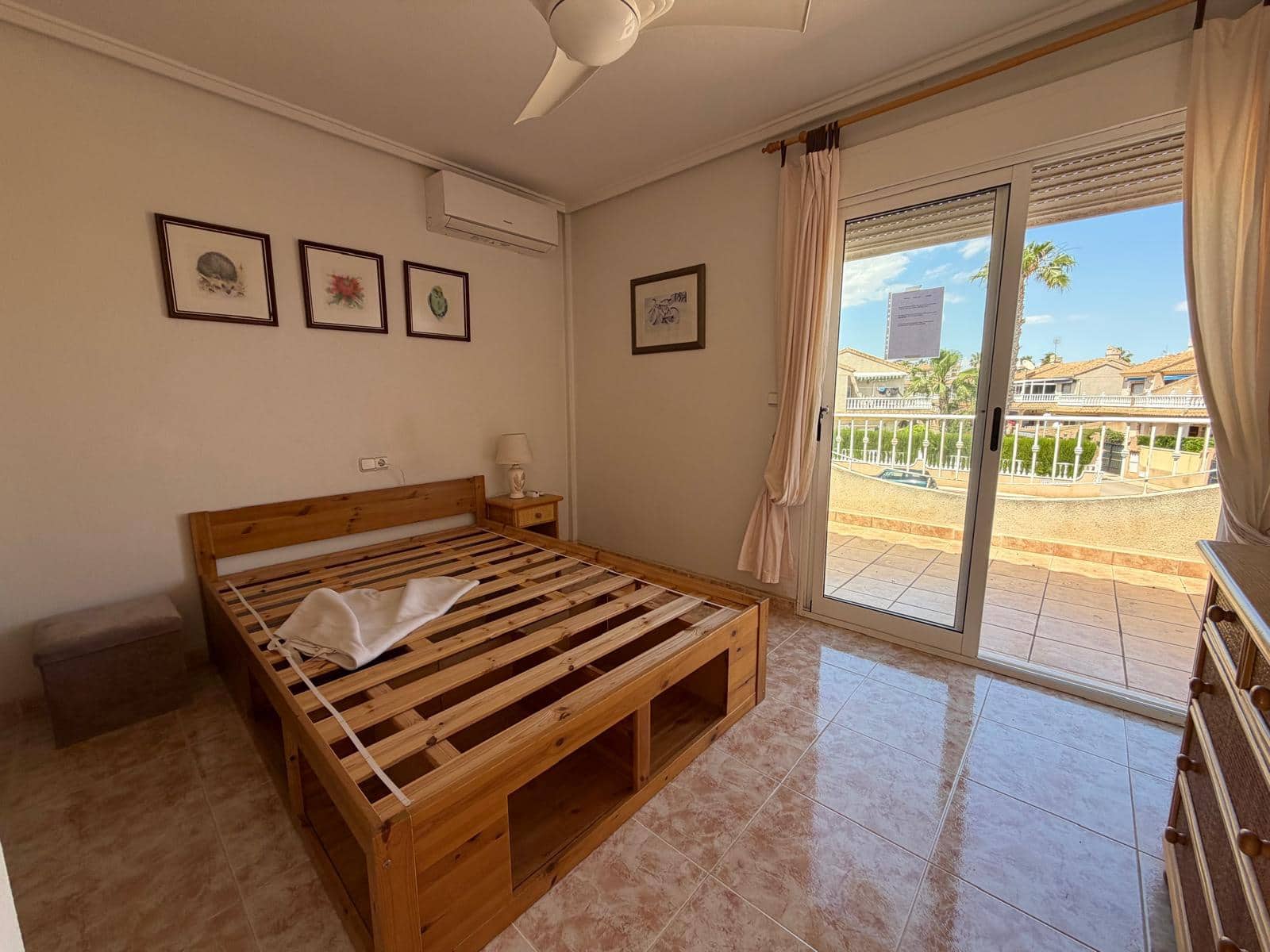 3 bedroom Terraced Villa for sale in Playa Flamenca with pool garage - € 209,000 (Ref: 9823204)