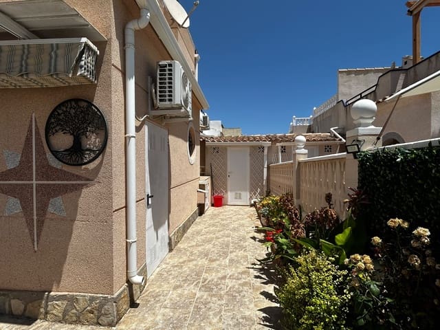 4 camera da letto Villetta a Schiera in vendita in Playa Flamenca, Orihuela con piscina - 274.000 € (Rif: 9956338)