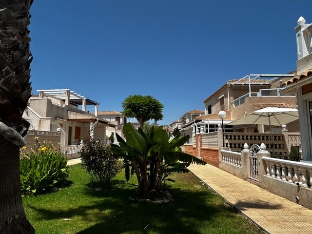 4 camera da letto Villetta a Schiera in vendita in Playa Flamenca, Orihuela con piscina - 274.000 € (Rif: 9956338)