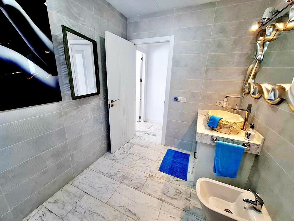 3 slaapkamer Villa te koop in Costa Adeje met zwembad garage - € 1.490.000 (Ref: 10034274)