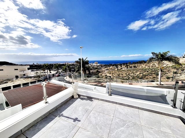 3 slaapkamer Villa te koop in La Caldera, Adeje met zwembad garage - € 1.490.000 (Ref: 10034274)