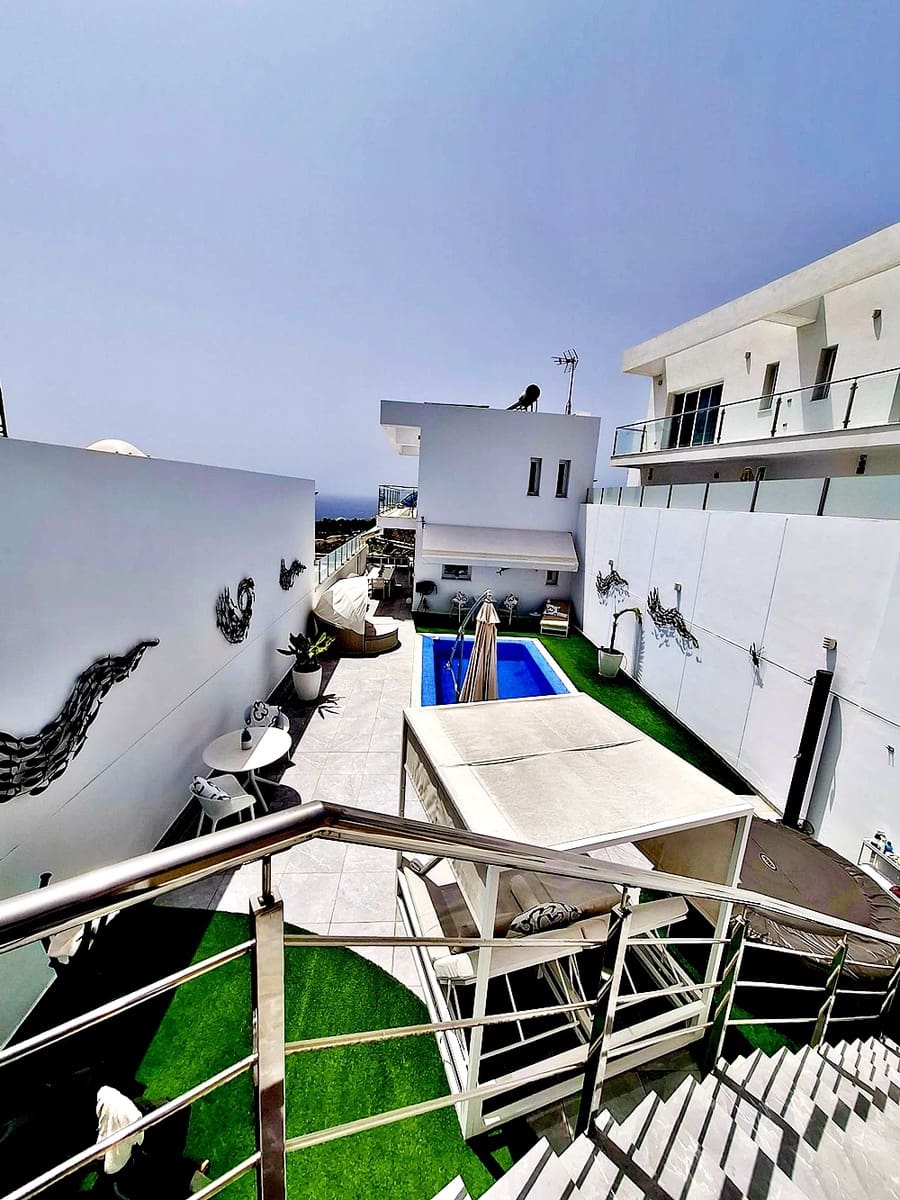 3 slaapkamer Villa te koop in Costa Adeje met zwembad garage - € 1.490.000 (Ref: 10034274)
