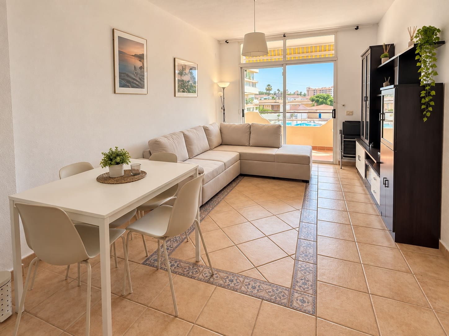 1 sovrum Lägenhet till salu i Playa Paraiso med pool - 217 000 € (Ref: 10095621)