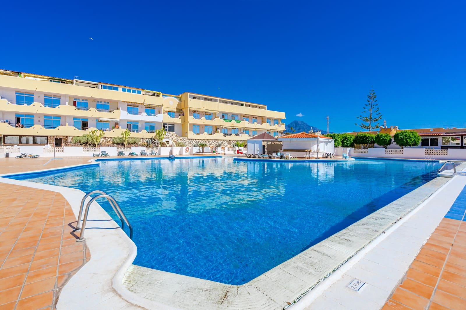 1 sovrum Lägenhet till salu i Playa Paraiso med pool - 217 000 € (Ref: 10095621)