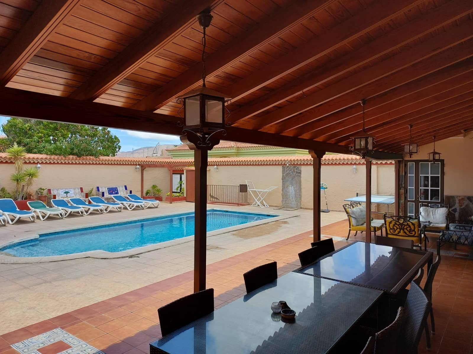 9 soveværelse Villa til salg i Las Rosas (Las Galletas) med swimmingpool garage - € 1.350.000 (Ref: 6528177)