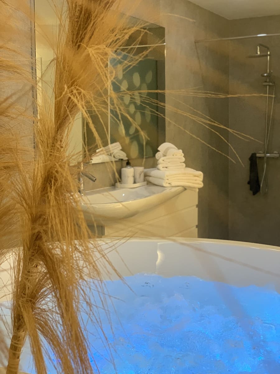 2 sypialnia Apartament na sprzedaż w Costa Adeje z basenem garażem - 1 600 000 € (Ref: 8782123)