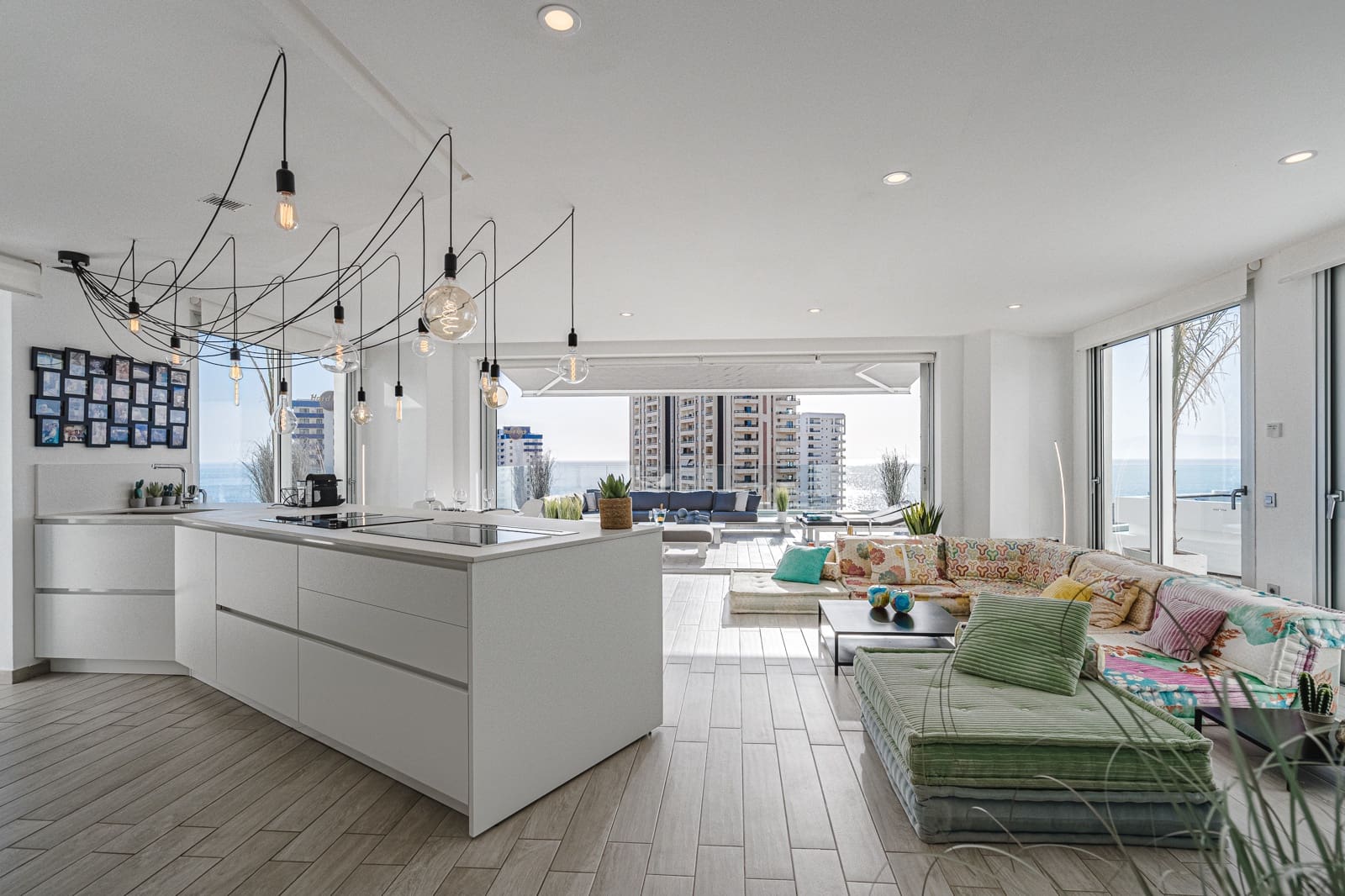 2 sypialnia Apartament na sprzedaż w Costa Adeje z basenem garażem - 1 600 000 € (Ref: 8782123)