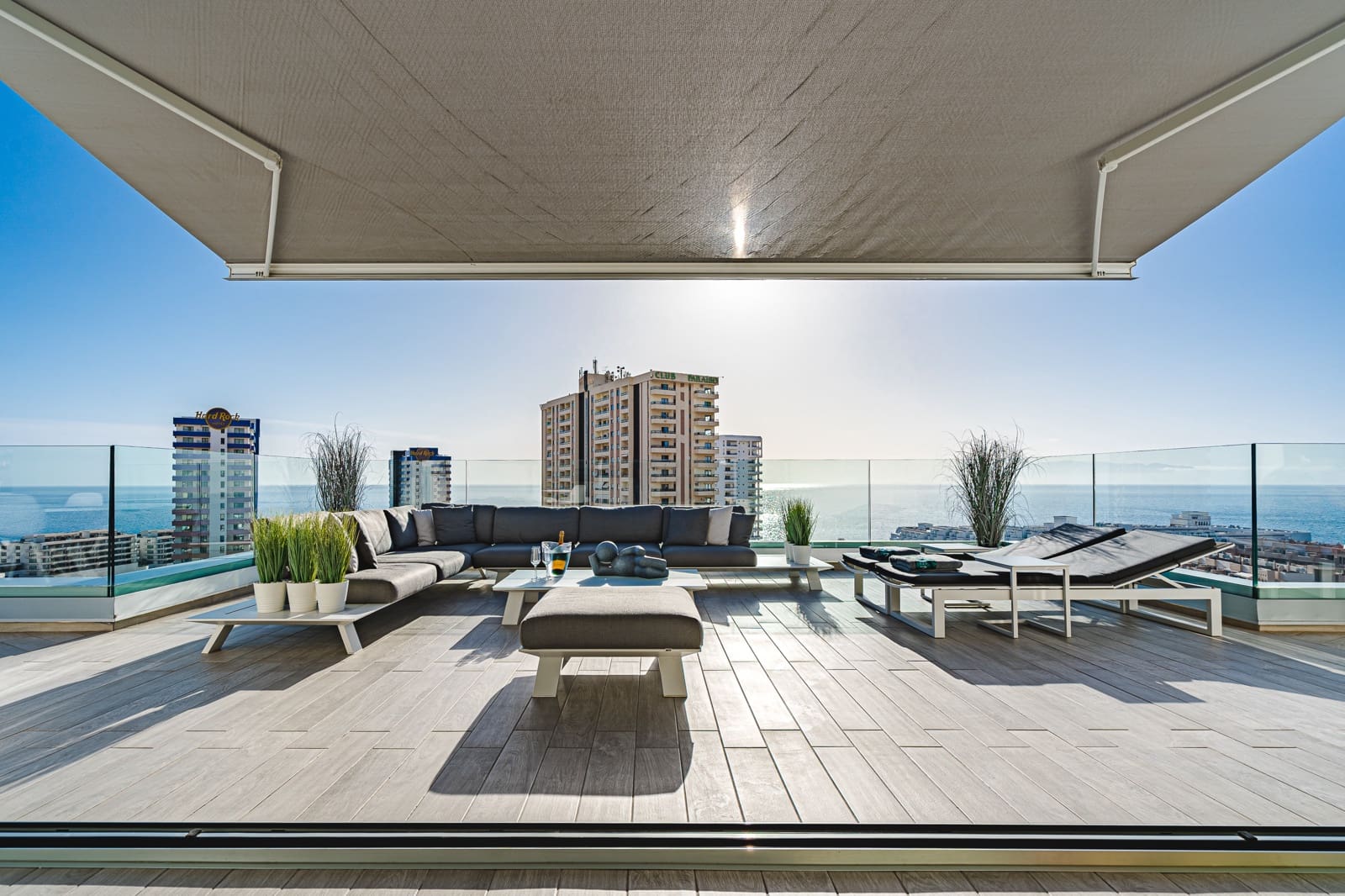 2 sypialnia Apartament na sprzedaż w Costa Adeje z basenem garażem - 1 600 000 € (Ref: 8782123)